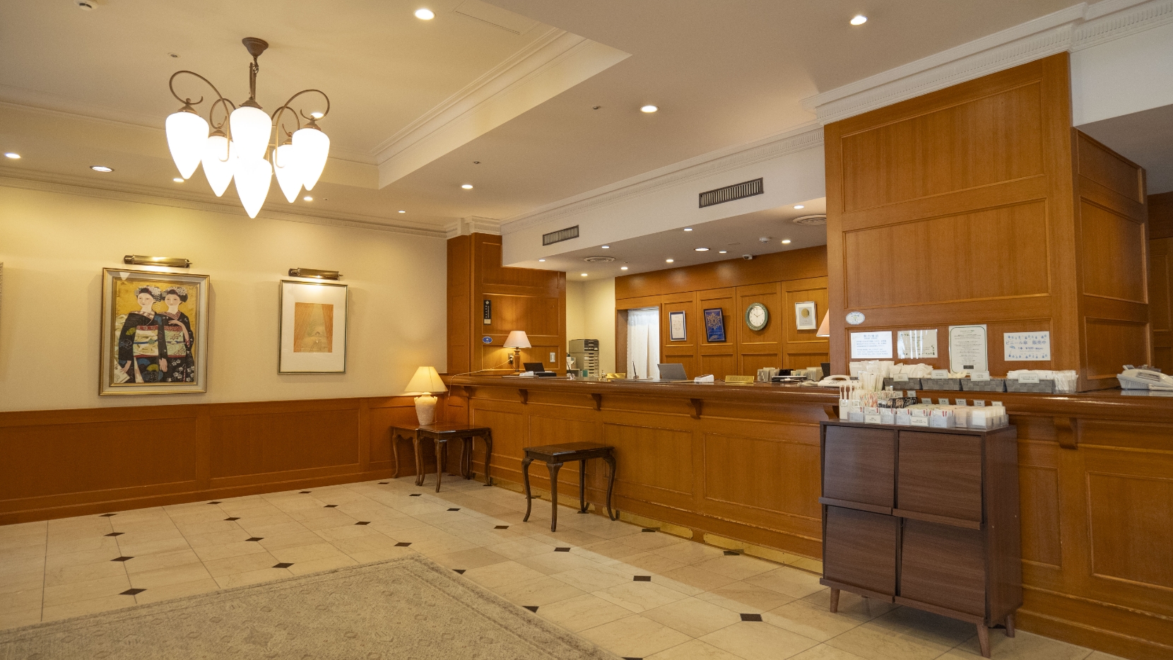 設備 / サービス