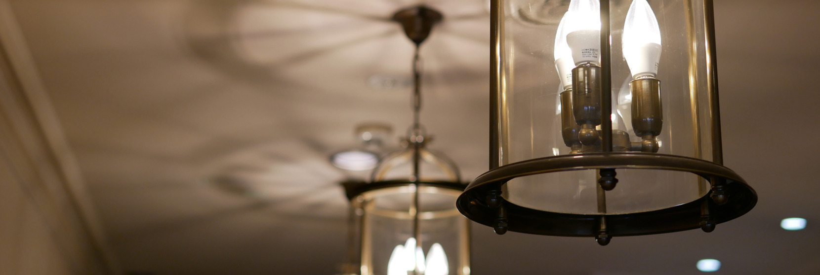 設備 / サービス